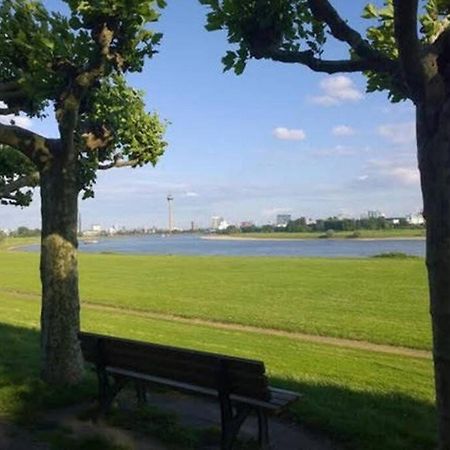 Apartment 120 Qm -3 Schlafzimmer-2 Baeder- Fuer 7 Gaeste Düsseldorf Dış mekan fotoğraf