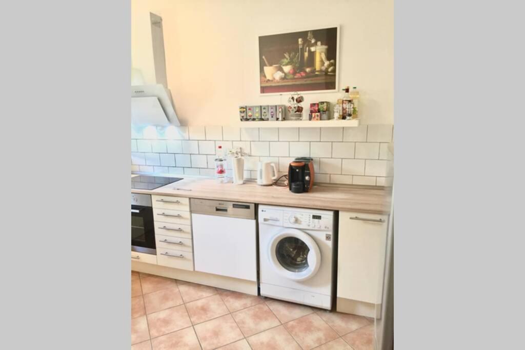 Apartment 120 Qm -3 Schlafzimmer-2 Baeder- Fuer 7 Gaeste Düsseldorf Dış mekan fotoğraf